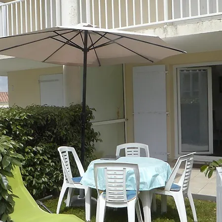Apartment Cosy Avec Piscine, Pres Du De Tanchet Et Plages, - Fr-1-325-129