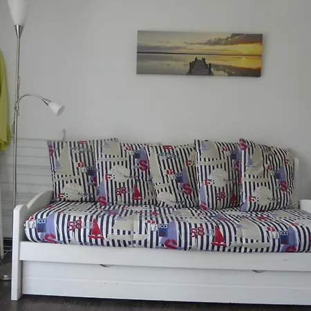 Cosy Avec Piscine, Pres Du De Tanchet Et Plages, - Fr-1-325-129 *