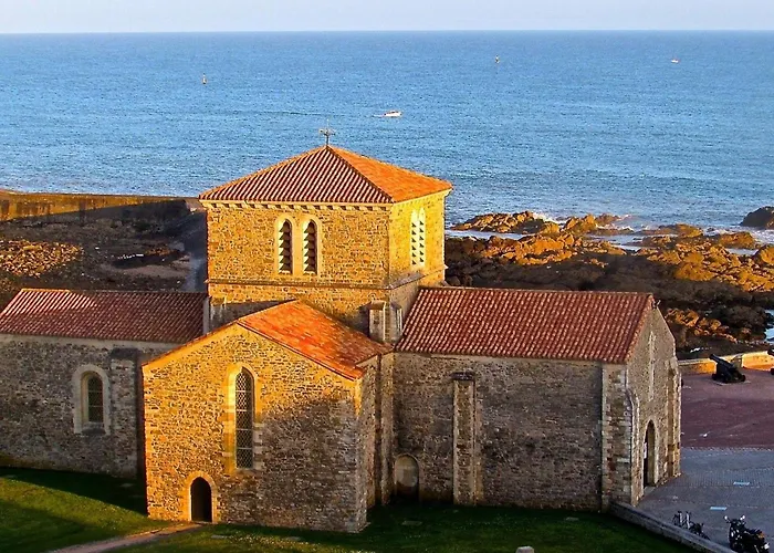 Apartman Cosy Avec Piscine, Pres Du De Tanchet Et Plages, - Fr-1-325-129