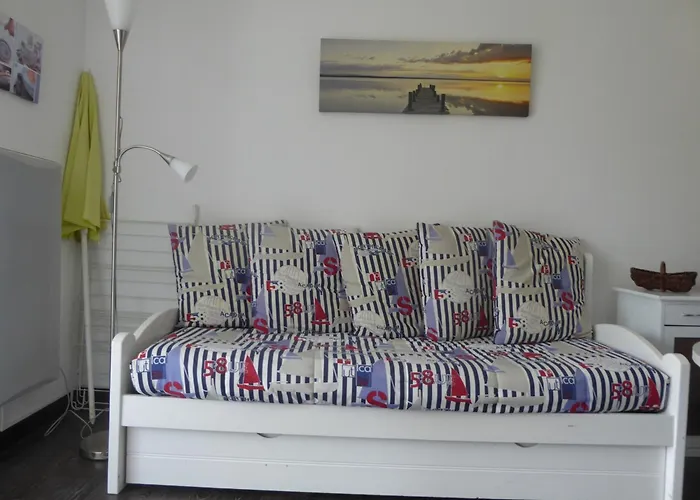 Cosy Avec Piscine, Pres Du De Tanchet Et Plages, - Fr-1-325-129 *