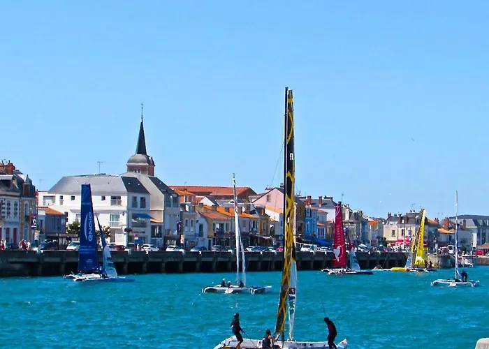 Cosy Avec Piscine, Pres Du De Tanchet Et Plages, - Fr-1-325-129 * Les Sables-dʼOlonne